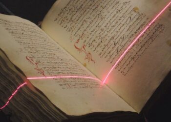 Warisan Digital Athos: aspek mendasar lain dari proyek digitalisasi adalah pemindaian buku-buku kuno